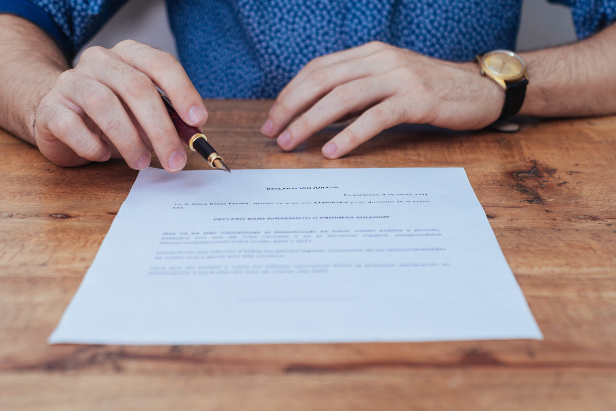 Person reads you the affidavit you are about to sign. Concept of legality, documents and agreements